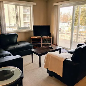 https://quiet-condo-close-to-wem-w-a-c-u-g-parking.edmonton-hotels.net