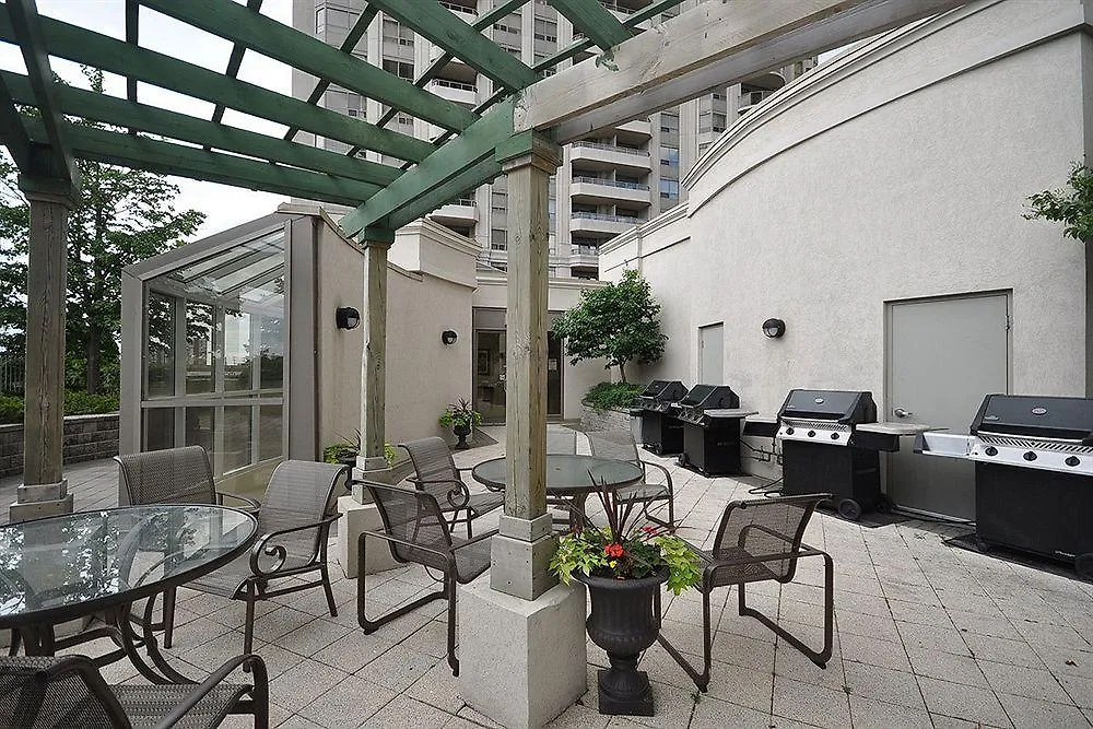 Condo Park Suites Mississauga - Skymark